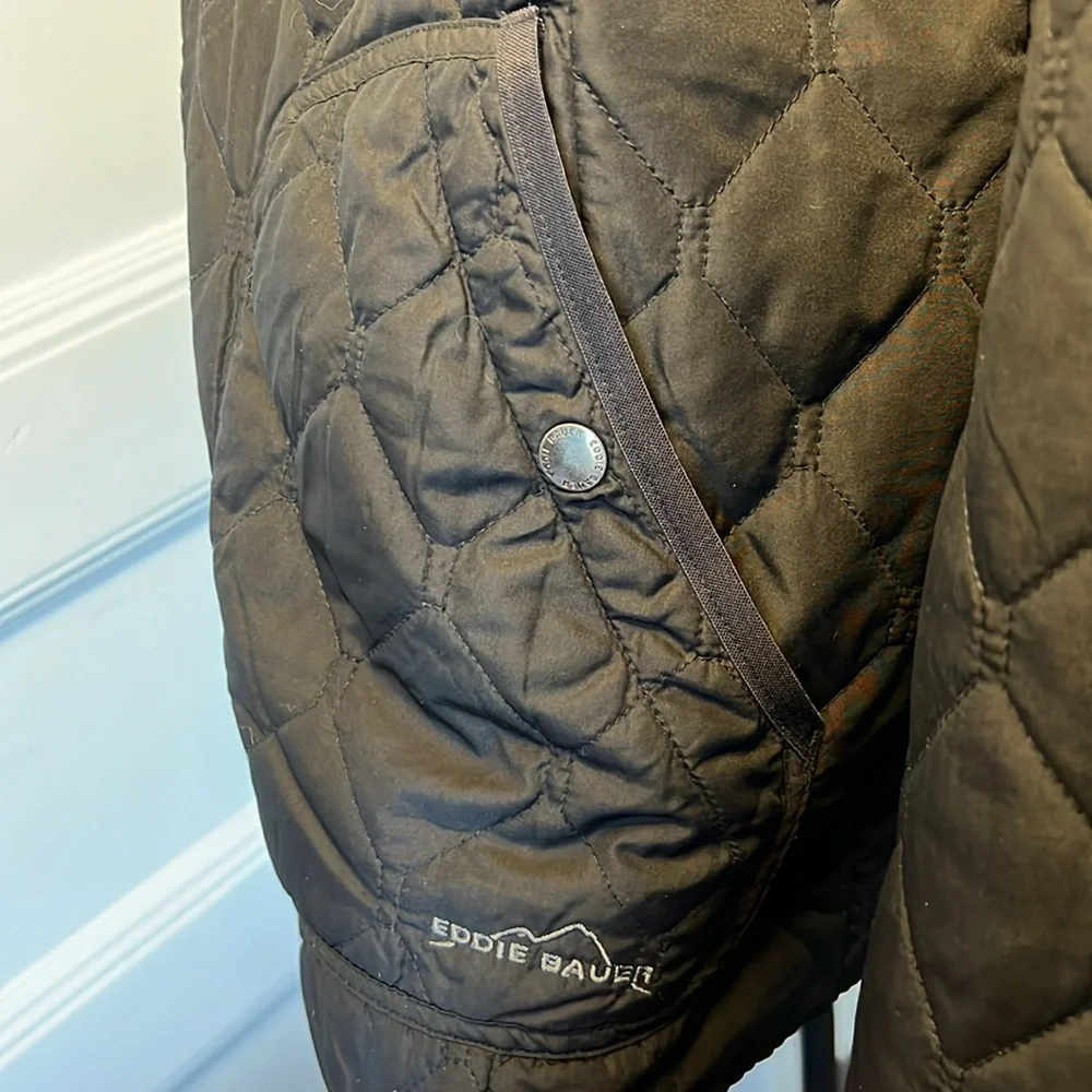 EDDIE‎ BAUER LIGHTWEIGHT BLACK QUILTED JACKET